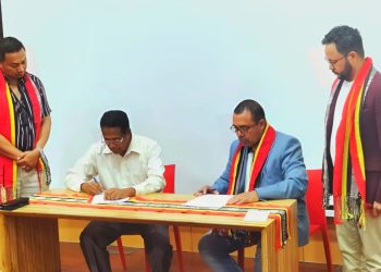 Célcio Entrega Dokumentu Resisténsia ba AMRT