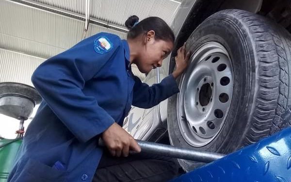 RENOÇENCIA “Mane De’it Bele Suku Roupa Tanba Sá Ita Feto Labele Hadi’a Kareta”