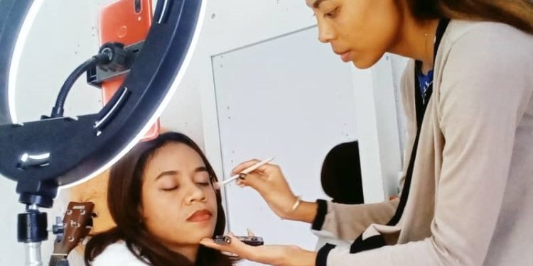 HAKARAK MORIS INDEPENDENTE , JORGIA  APRENDE HUSI KANÁL YOUTUBE HODI LOKE SALON RASIK
