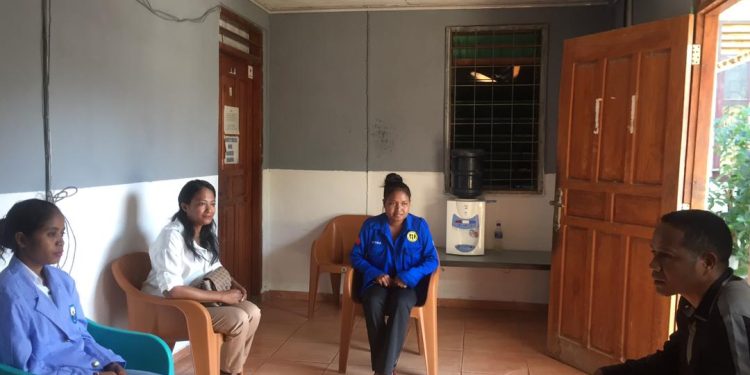 DOMINGAS DA S. GONÇALVES:VENDEDORA AMBULANTE NE’EBÉ SAI MÓS XEFE REDASAUN