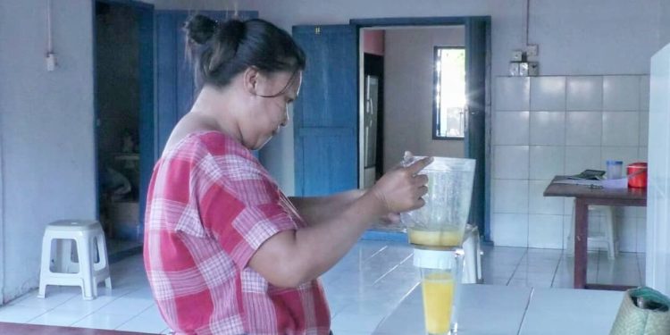 Sobrevive husi Violénsia Doméstika, Feliciana Loke Restorante Tia Janner iha Maubara