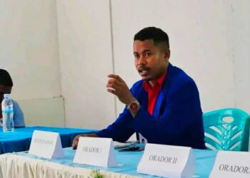 Halakan Nakukun : Manorin Nelson Eduka Labarik Sira Iha Area Rural