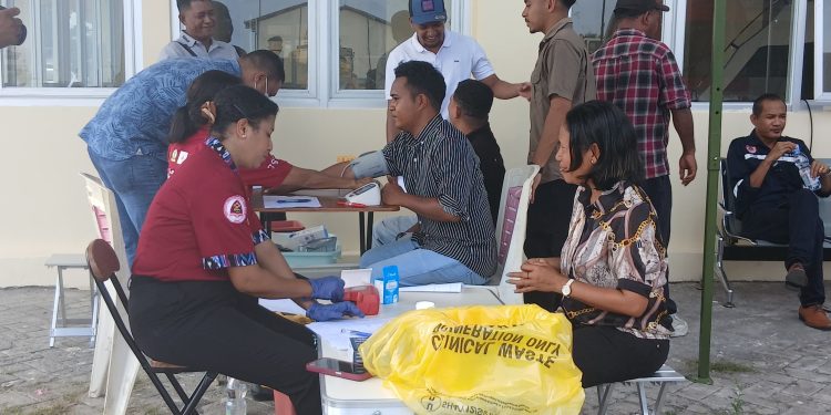 Selebra Existensia Aportil IP ba dala 22, Funsionariu Halo Doasaun Ran hodi Ajuda Pasiente iha HNGV